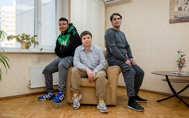 «Одна семья»: как пандемия сблизила молодых людей из интернатов с проживающими в социальных домах