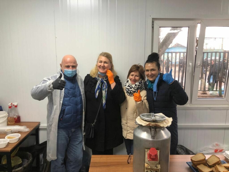 Феномен добра: как москвичи объединились и начали помогать бездомным