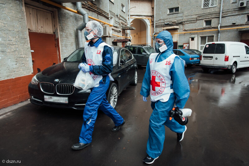 Более 600 заявок на социальные услуги выполнено в Москве с помощью волонтеров общественной организации «Российский Красный Крест»