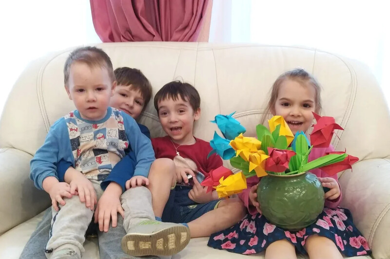 Дружная семейка из московского центра для детей-сирот