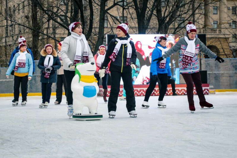 Серебряный возраст не помеха: участники проекта «Московское долголетие» отметят Татьянин день в пяти столичных парках