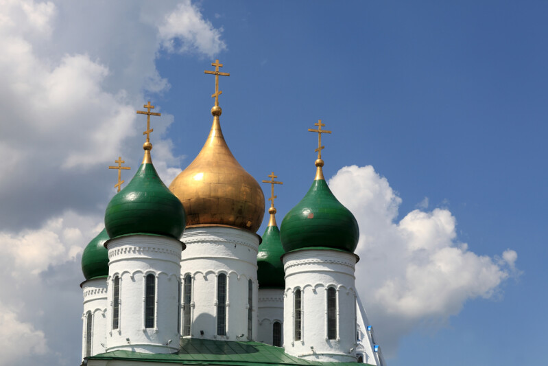 Участников проекта «Московское долголетие» приглашают посетить экскурсии в Богоявленском кафедральном соборе в Елохове