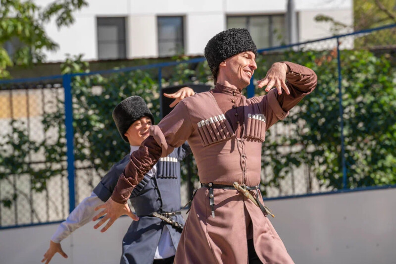 Участниками этнического фестиваля в центрах для детей-сирот стали 600 москвичей