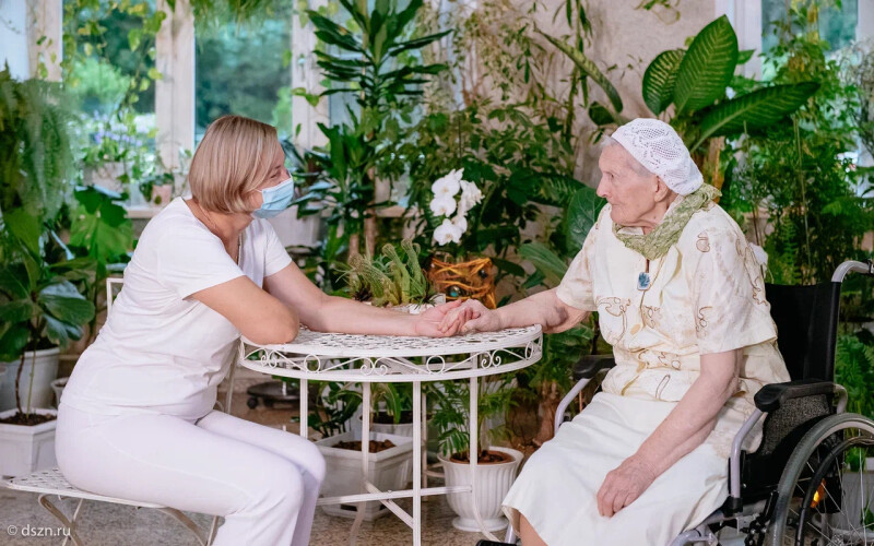 Медсестры геронтологических центров обучаются особенностям коммуникации с пожилыми людьми