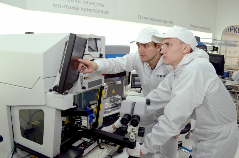Космос стал еще ближе: как «Российские космические системы» трудоустраивают людей с инвалидностью и молодежь