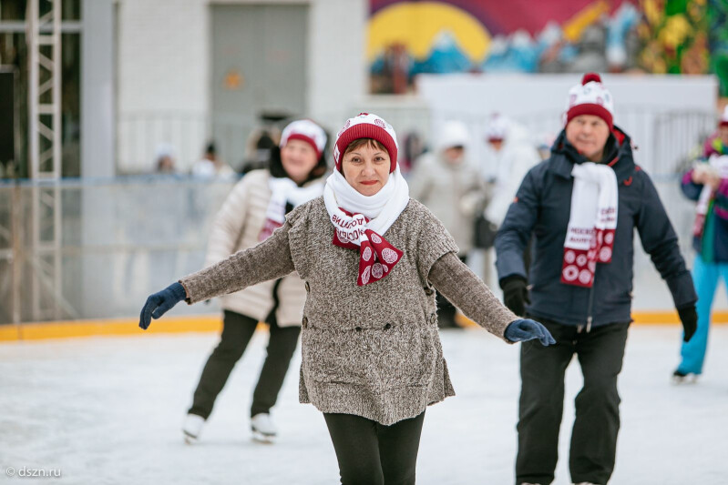 Проект «Московское долголетие» подготовил праздничные акции к своему дню рождения