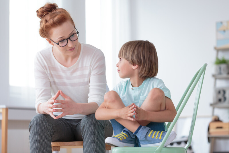 Психолог для детей в семейном центре — друг или наставник?