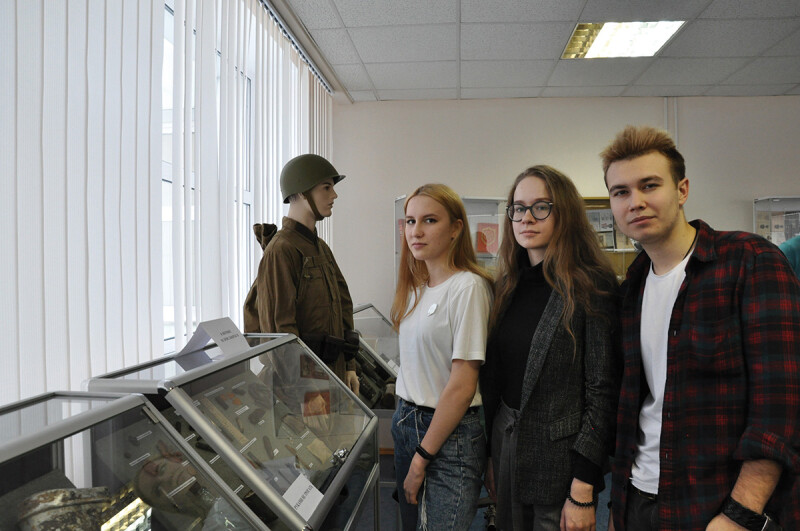 Московский поисковый отряд «Победа» провел интерактивную выставку для учеников Реабилитационной школы-интернат № 32
