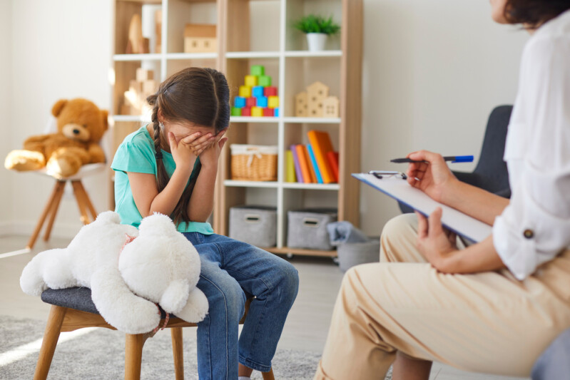 Как понять, что ребенку нужна помощь психолога