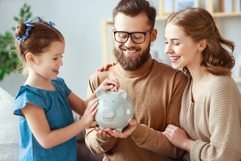 Как сформировать в семье правильное отношение к деньгам