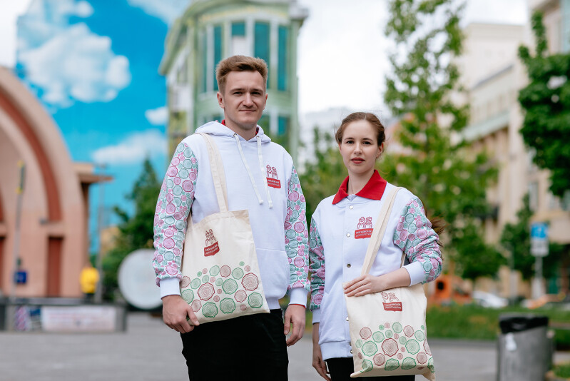 Кураторы проекта «Московское долголетие» отмечают День социального работника