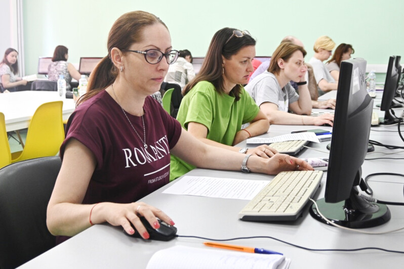 Обучение от службы занятости помогло многодетной москвичке получить желаемую работу