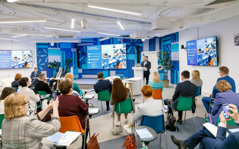 Московские центры занятости делятся лучшими практиками со специалистами региональных служб трудоустройства