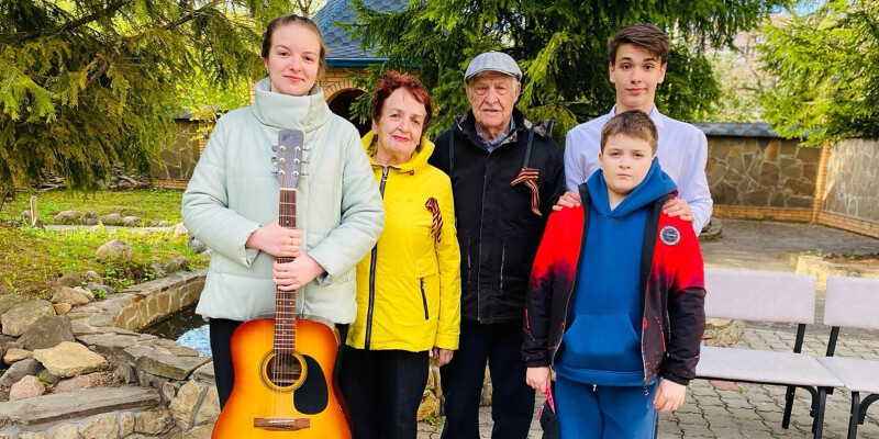 День бабушек и дедушек: как занятия проекта «Московское долголетие» сближают москвичей старшего поколения с внуками