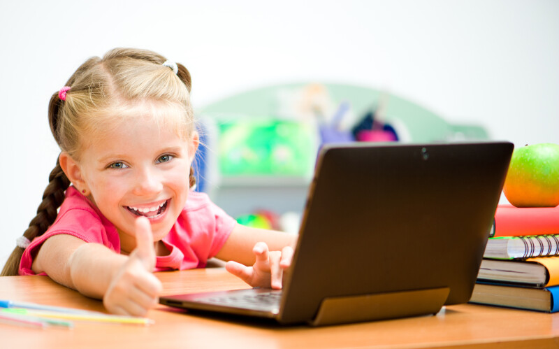 Дома не скучно: как ребенку заняться творчеством онлайн?