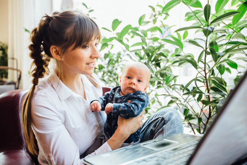 5 советов для мам: как совместить работу и воспитание