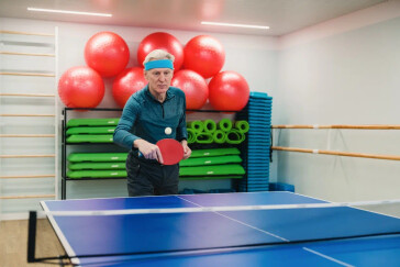 Центры московского долголетия приглашают горожан старшего возраста на теннисный турнир