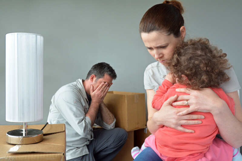 Специалисты служб сопровождения помогают приемным родителям справиться с тревожностью