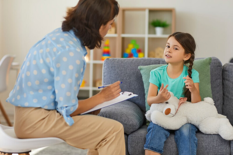 Психологи учат детей-сирот конструктивно общаться и выражать свои чувства