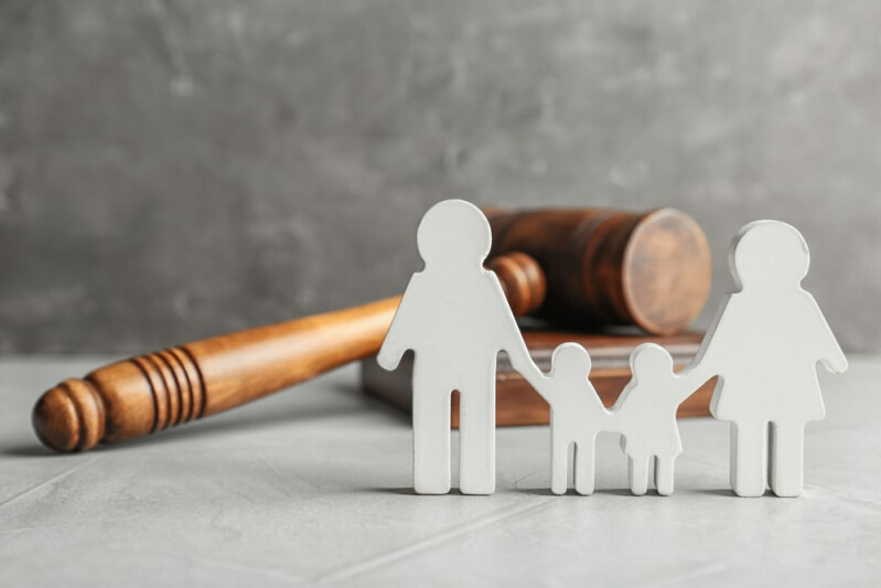 Юристы семейных центров помогают в решении правовых вопросов