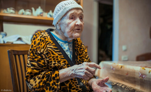 «Секрет долголетия в том, что всегда любила опаздывать». История 100-летней москвички