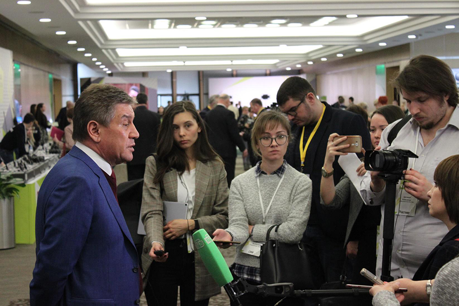 Руководитель ДТСЗН выступил на Форуме «Активное долголетие Москвы 2018»