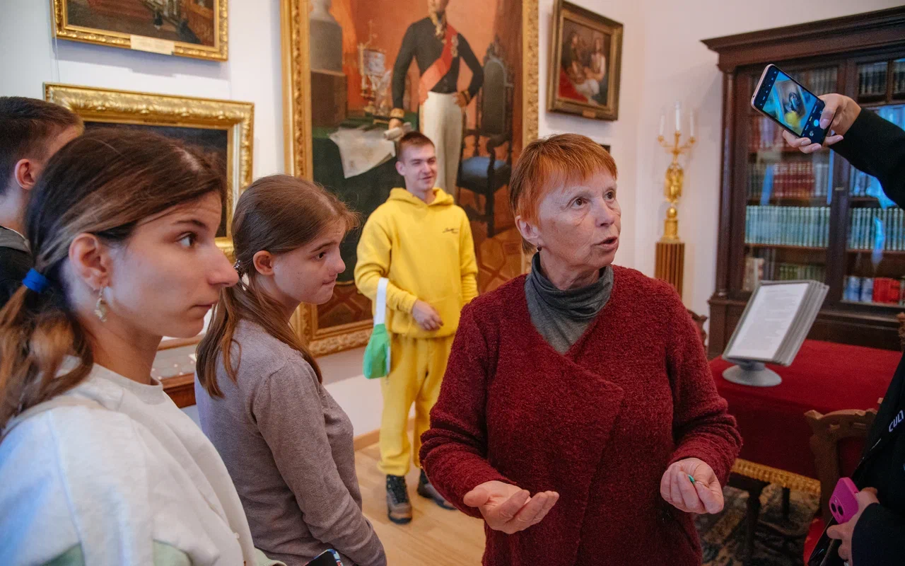 Студенты Центра сопровождаемого проживания “Гурьевский” на экскурсии по Ярославскому художественному музею