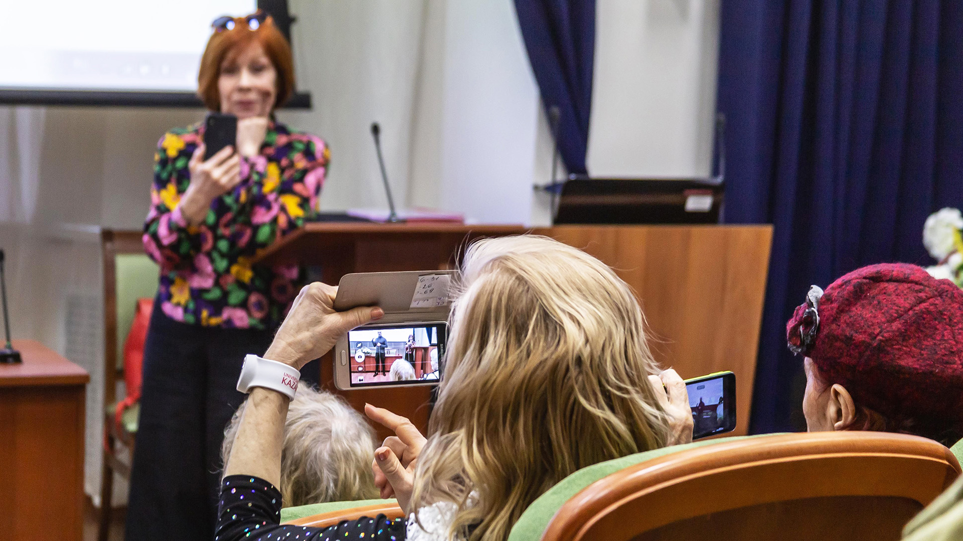 66-летний блогер Киприяновна рассказала участникам «Московского  долголетия», как изменить свою жизнь на пенсии - Департамент труда и  социальной защиты населения города Москвы