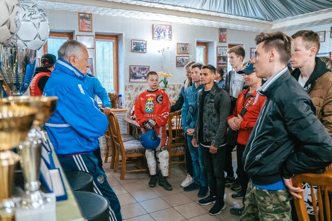 Гости с заслуженным тренером СССР Валерием Нифантьевым